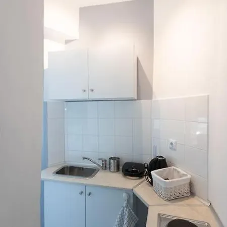 Όμορφο Στούντιο Στο Κέντρο Της Πόλης. Apartment Larissa Exterior photo